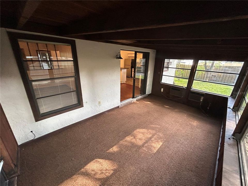 出租: $2,200 (3 贝兹, 2 浴室, 1596 平方英尺)