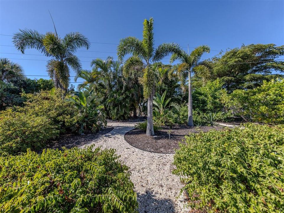 Activo con contrato: $574,500 (2 camas, 2 baños, 1128 Pies cuadrados)