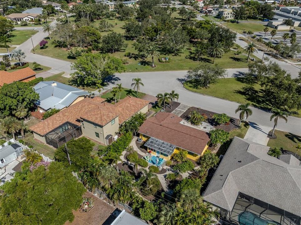 Activo con contrato: $574,500 (2 camas, 2 baños, 1128 Pies cuadrados)