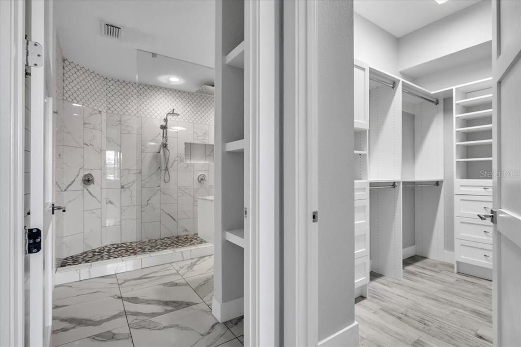 For Sale: $650,000 (3 beds, 2 baths, 2022 Square Feet)