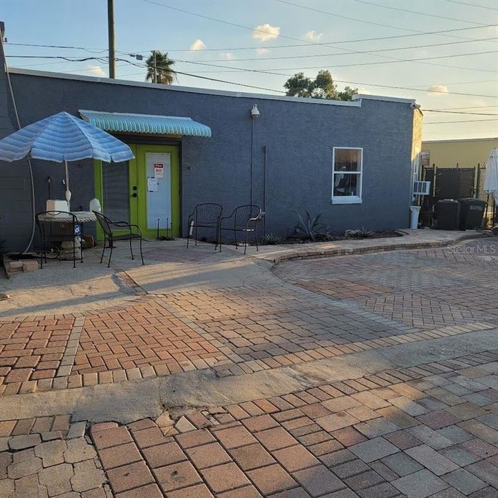 For Sale: $859,999 (0 beds, 0 baths, 1885 Square Feet)