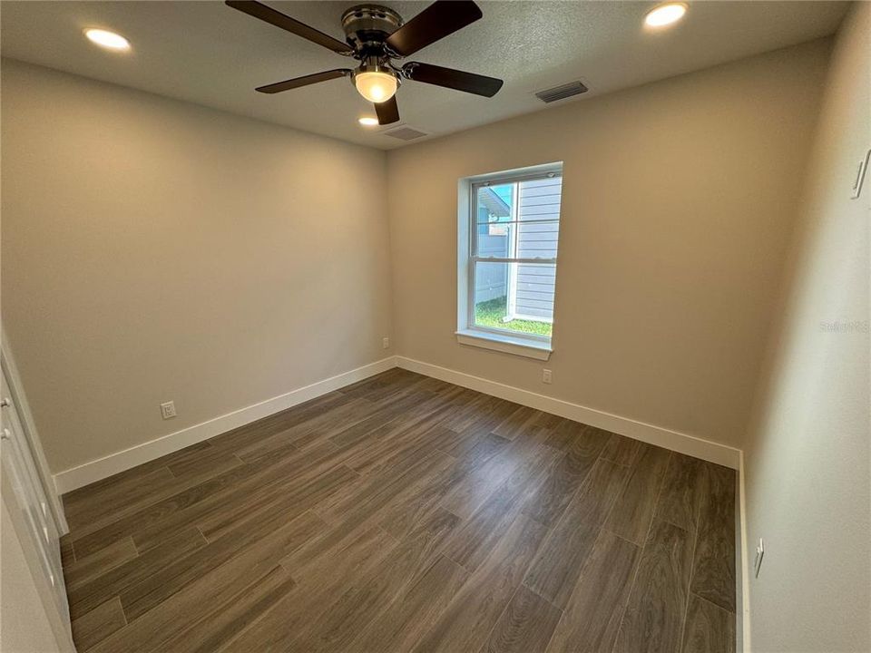 For Sale: $685,000 (3 beds, 3 baths, 1516 Square Feet)