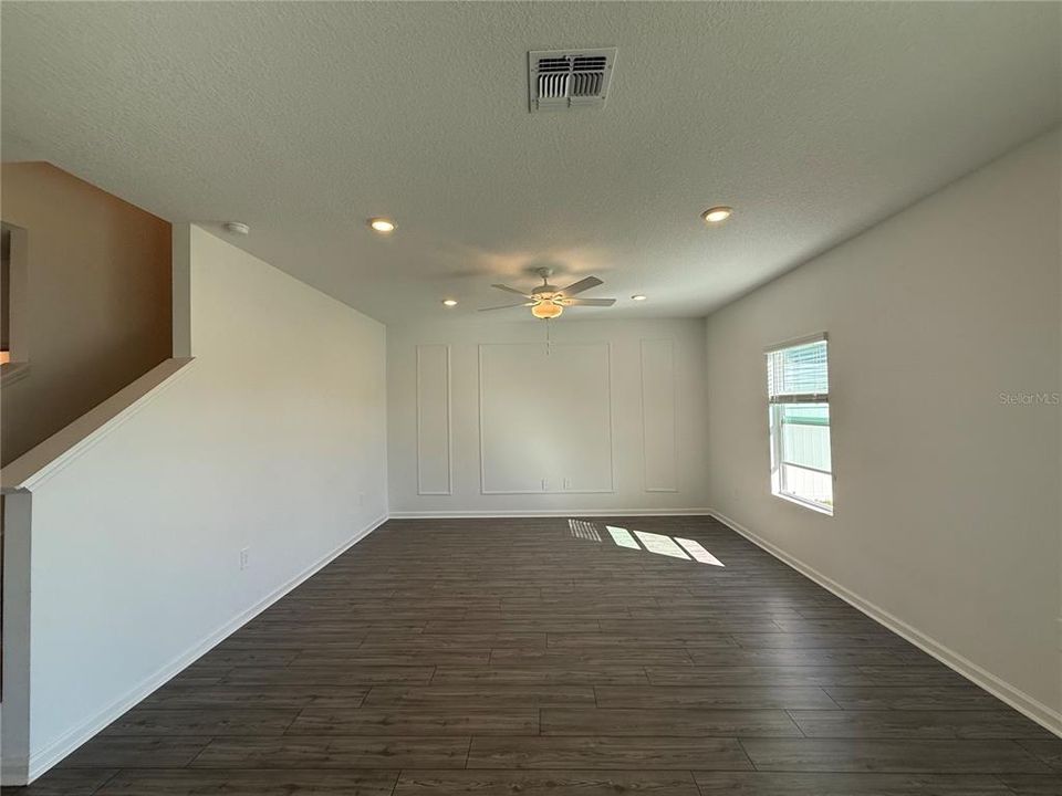 For Rent: $2,525 (4 beds, 2 baths, 2442 Square Feet)