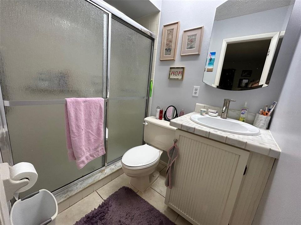 For Sale: $187,500 (2 beds, 2 baths, 1044 Square Feet)