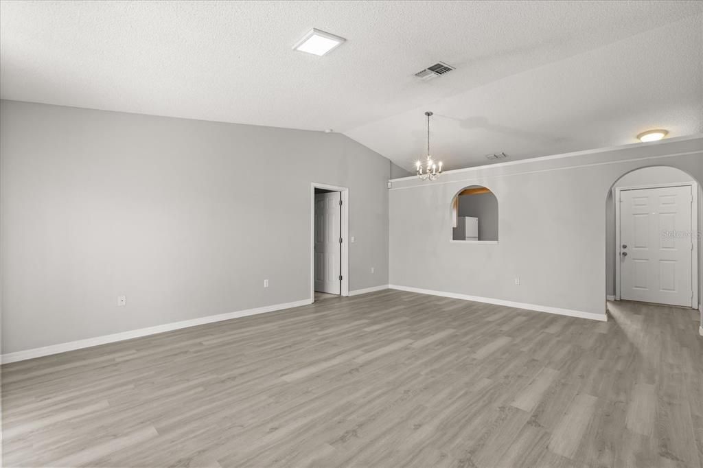 待售: $315,000 (3 贝兹, 2 浴室, 1264 平方英尺)