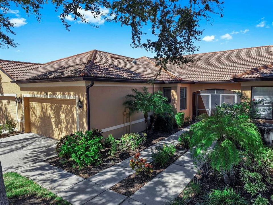 En Venta: $279,000 (2 camas, 2 baños, 1461 Pies cuadrados)