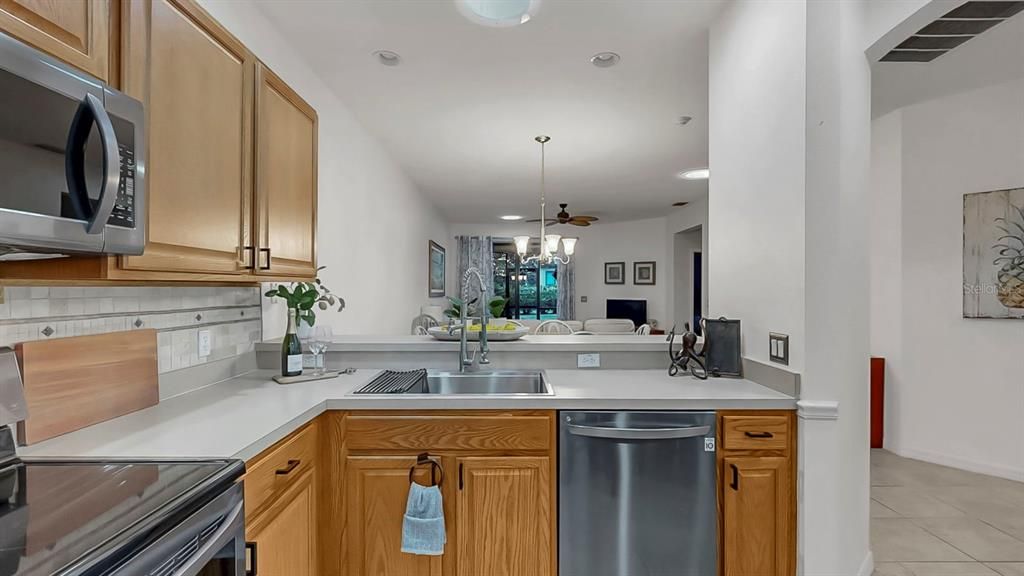 En Venta: $279,000 (2 camas, 2 baños, 1461 Pies cuadrados)