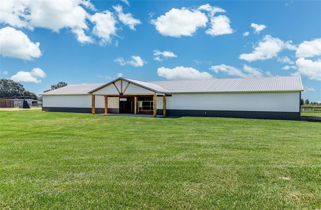 For Sale: $1,245,000 (2 beds, 1 baths, 710 Square Feet)