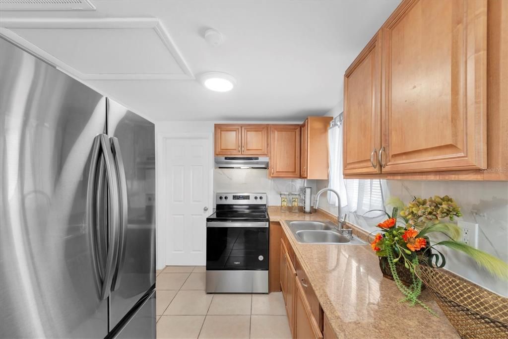 出租: $1,900 (1 贝兹, 1 浴室, 600 平方英尺)