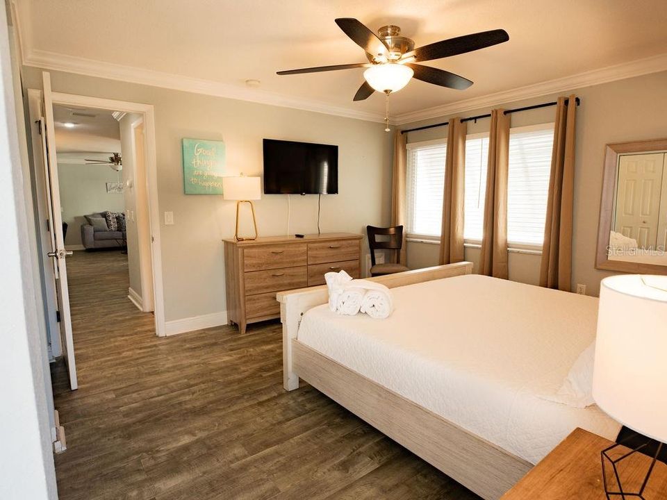 For Rent: $3,100 (1 beds, 1 baths, 790 Square Feet)