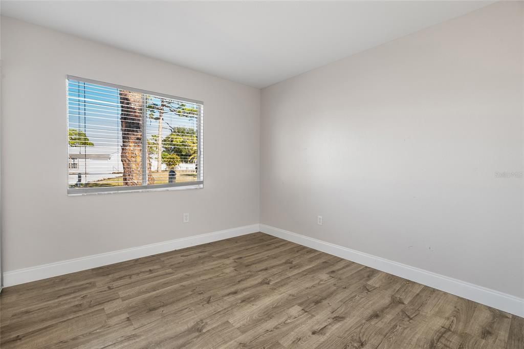 For Sale: $239,500 (3 beds, 2 baths, 1175 Square Feet)