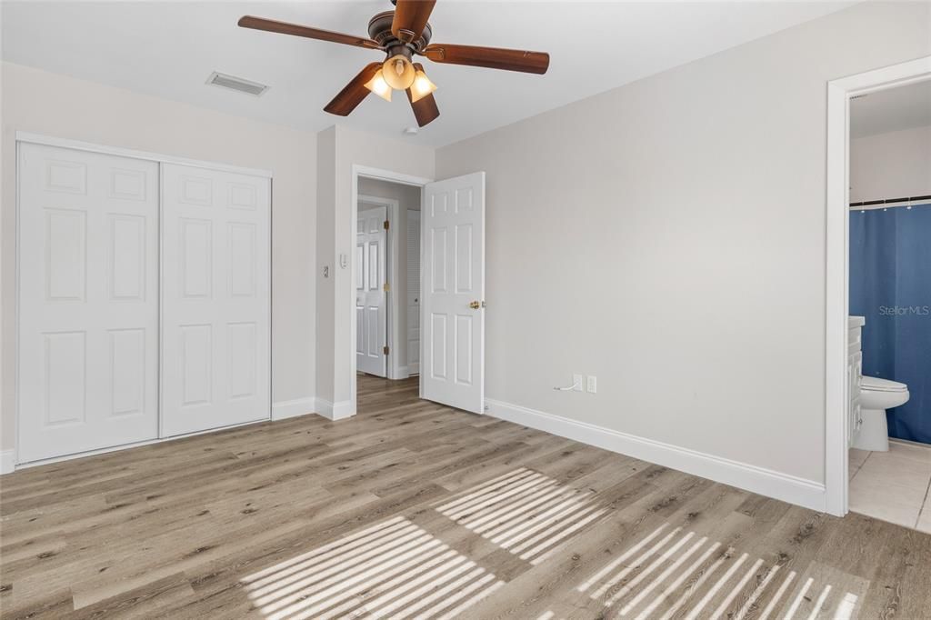 For Sale: $239,500 (3 beds, 2 baths, 1175 Square Feet)