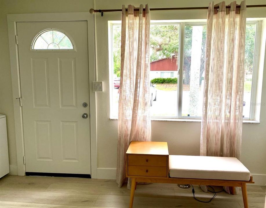 En Renta: $1,950 (3 camas, 1 baños, 922 Pies cuadrados)