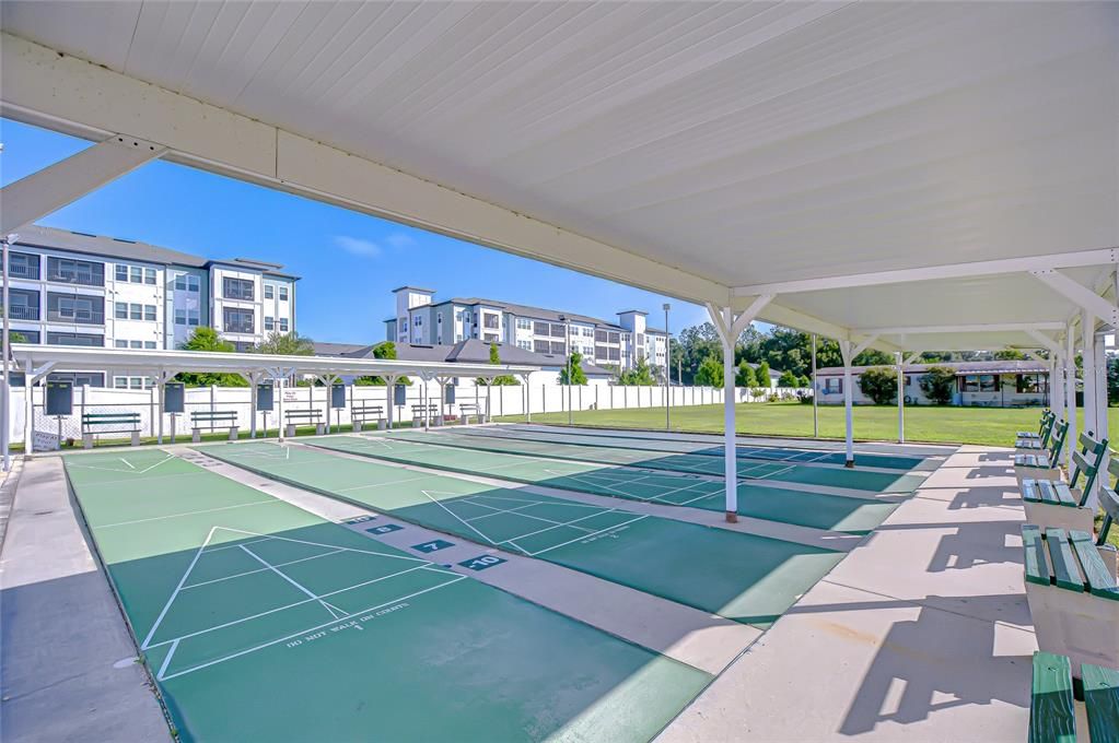 Active With Contract: $94,700 (2 beds, 1 baths, 964 Square Feet)