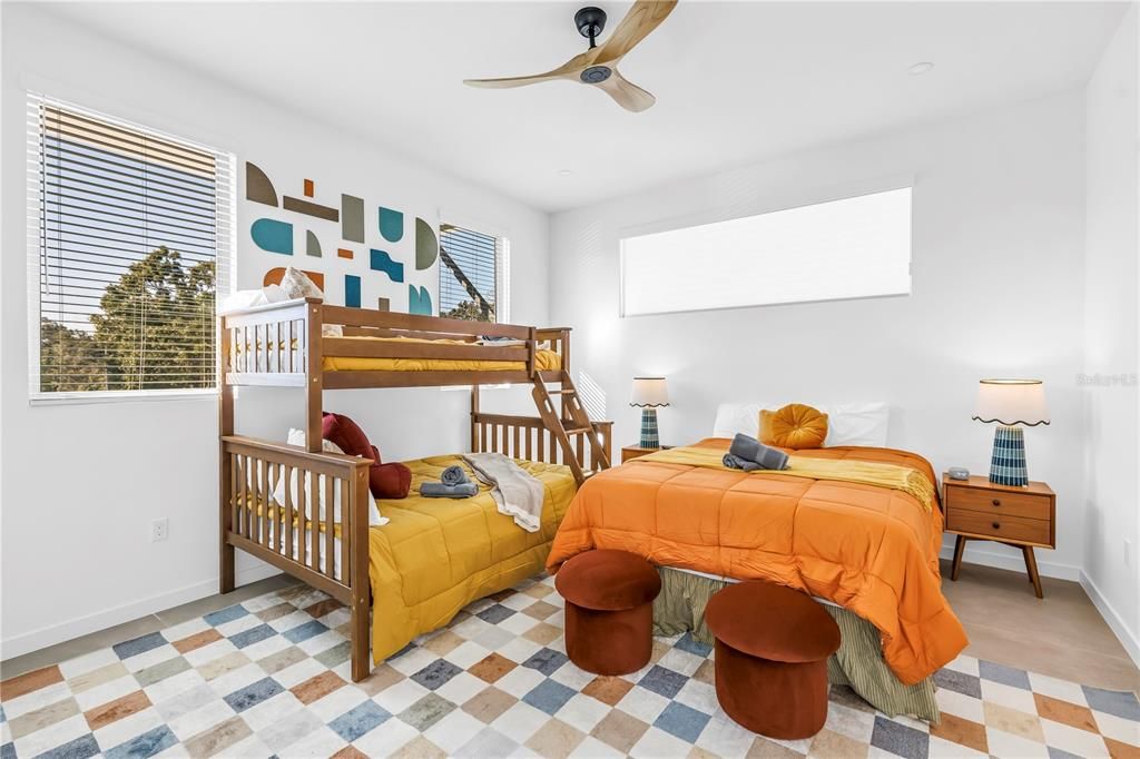 For Rent: $17,000 (5 beds, 5 baths, 3386 Square Feet)