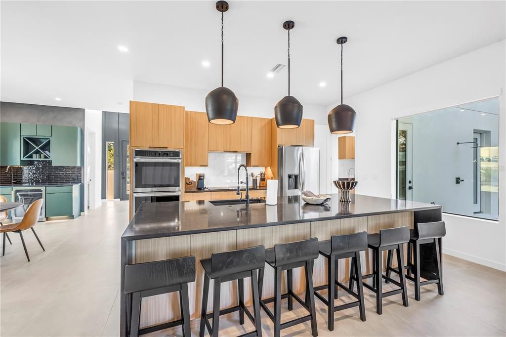 For Rent: $17,000 (5 beds, 5 baths, 3386 Square Feet)