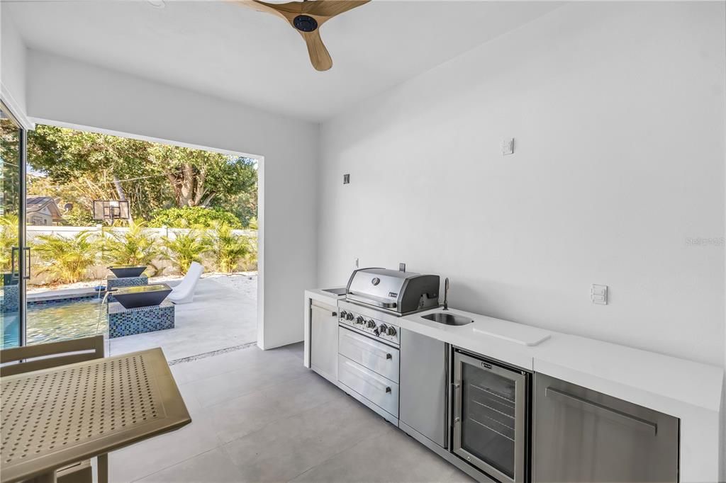 For Rent: $17,000 (5 beds, 5 baths, 3386 Square Feet)