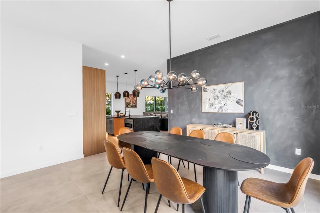 For Rent: $17,000 (5 beds, 5 baths, 3386 Square Feet)