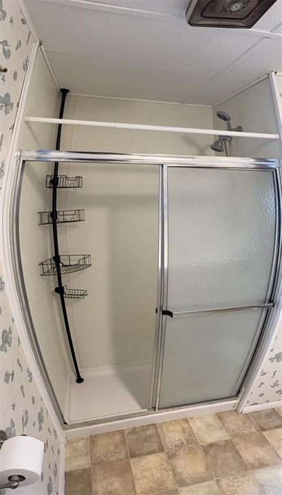 Active With Contract: $50,000 (1 beds, 1 baths, 686 Square Feet)