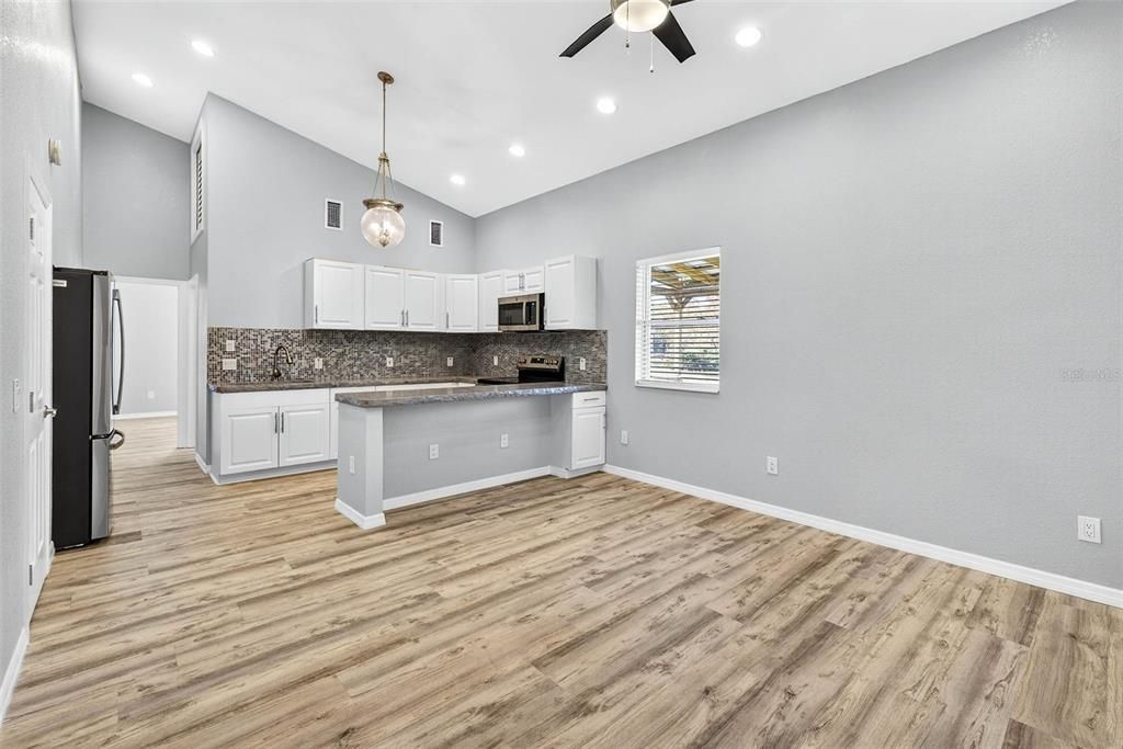 待售: $795,000 (3 贝兹, 2 浴室, 1998 平方英尺)