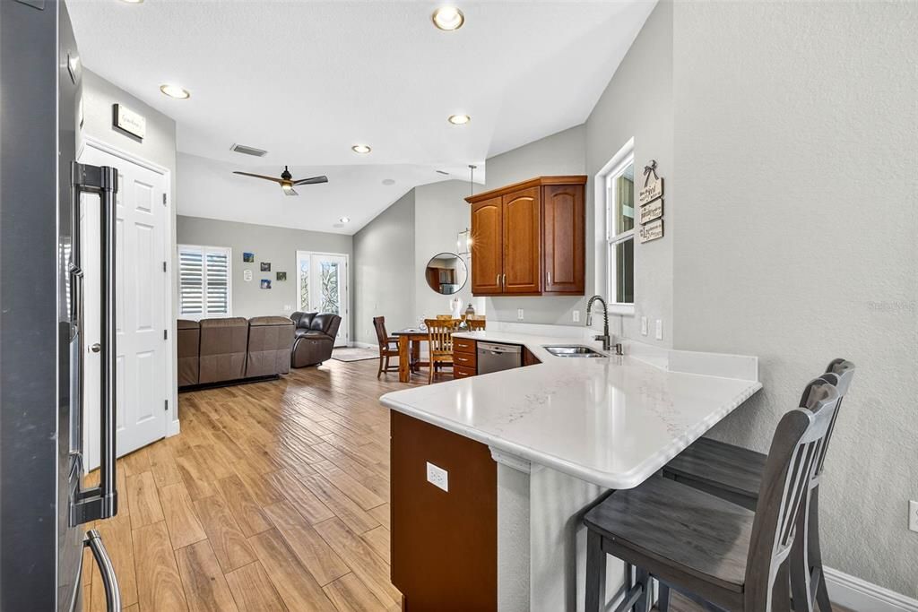 待售: $795,000 (3 贝兹, 2 浴室, 1998 平方英尺)