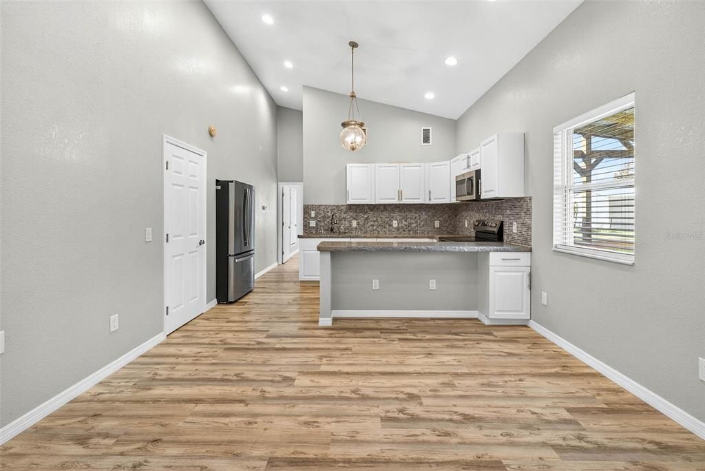 待售: $795,000 (3 贝兹, 2 浴室, 1998 平方英尺)