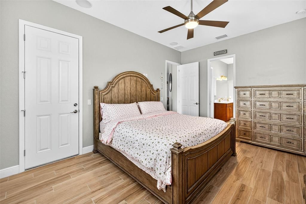 待售: $795,000 (3 贝兹, 2 浴室, 1998 平方英尺)