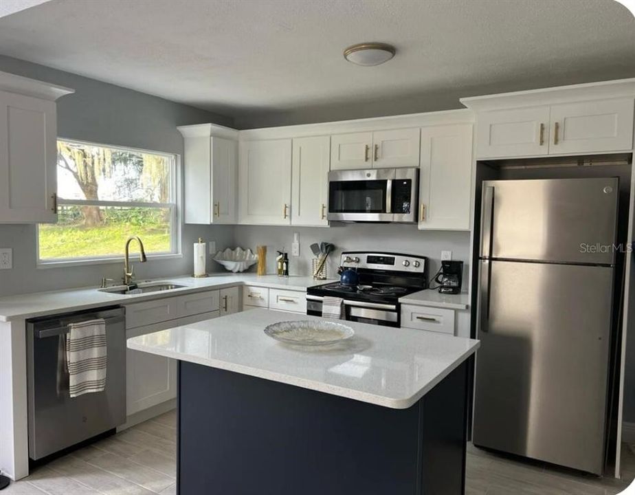 待售: $750,000 (5 贝兹, 4 浴室, 3244 平方英尺)