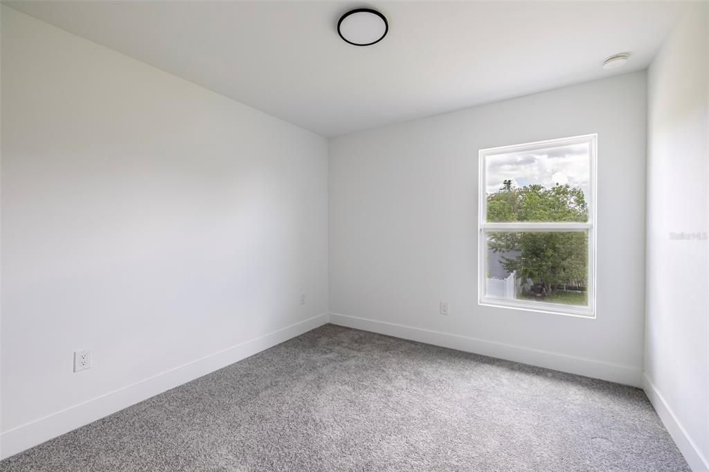 出租: $2,300 (3 贝兹, 2 浴室, 1541 平方英尺)