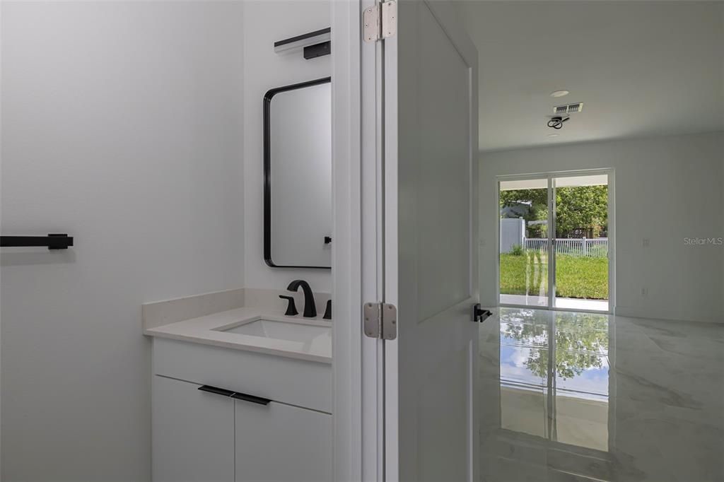 出租: $2,300 (3 贝兹, 2 浴室, 1541 平方英尺)