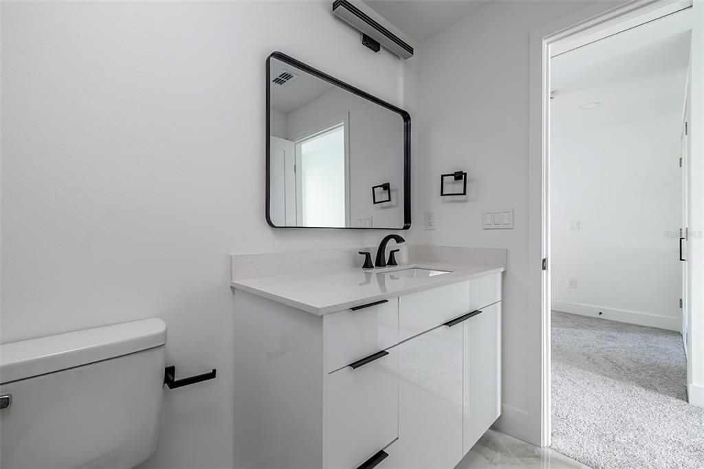 出租: $2,300 (3 贝兹, 2 浴室, 1541 平方英尺)