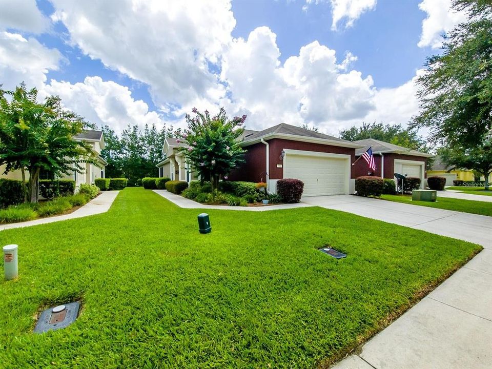 待售: $284,400 (2 贝兹, 2 浴室, 1556 平方英尺)