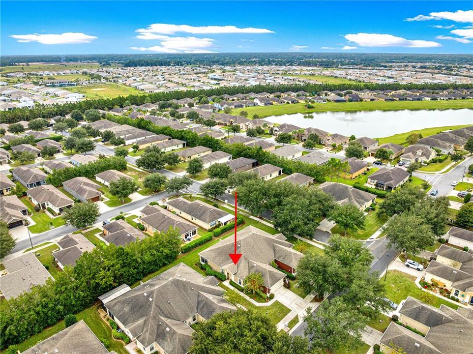 待售: $284,400 (2 贝兹, 2 浴室, 1556 平方英尺)