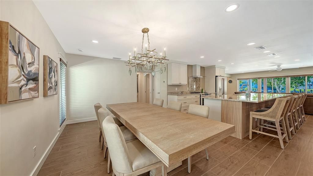 出租: $25,000 (3 贝兹, 3 浴室, 3230 平方英尺)