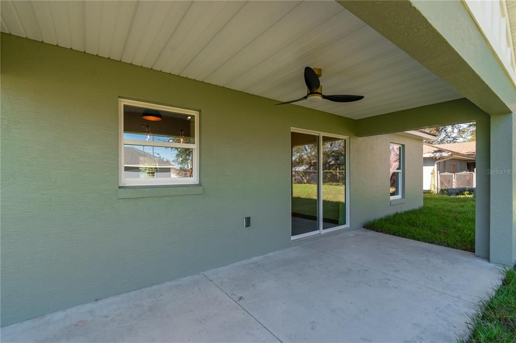 For Sale: $278,900 (3 beds, 2 baths, 1547 Square Feet)