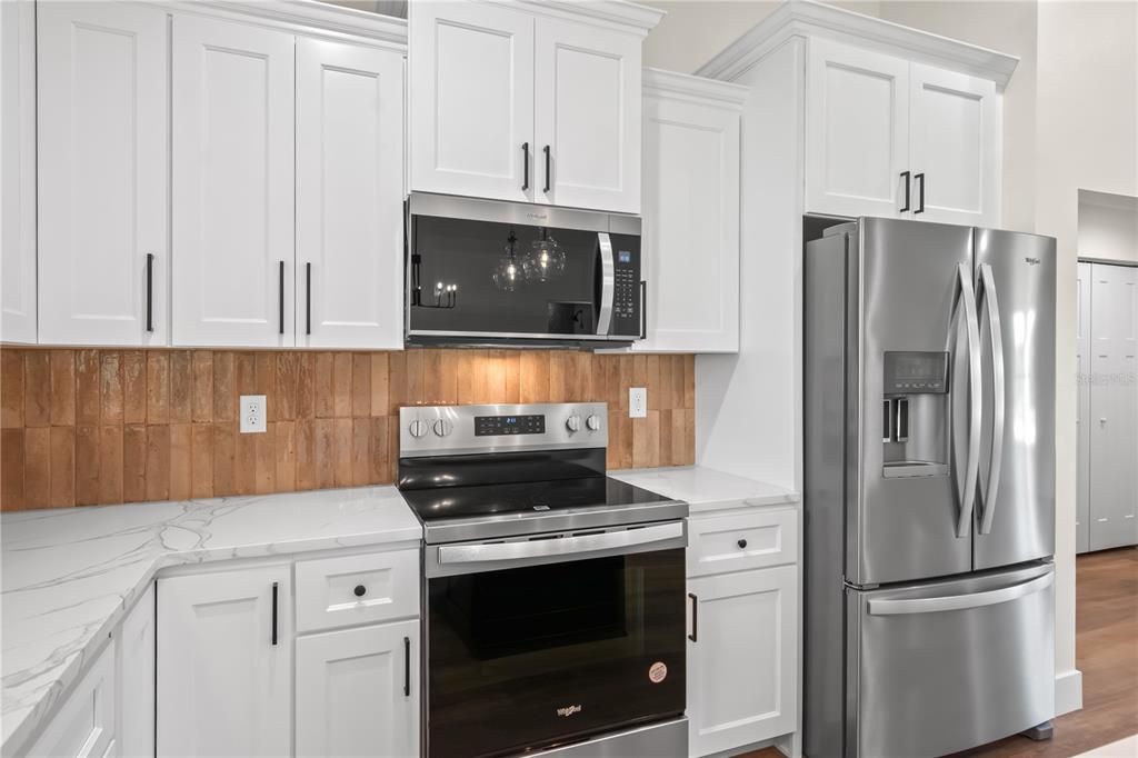 For Sale: $278,900 (3 beds, 2 baths, 1547 Square Feet)