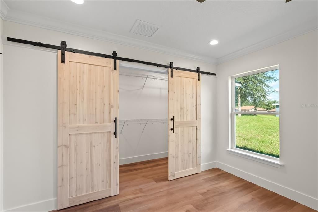 For Sale: $278,900 (3 beds, 2 baths, 1547 Square Feet)