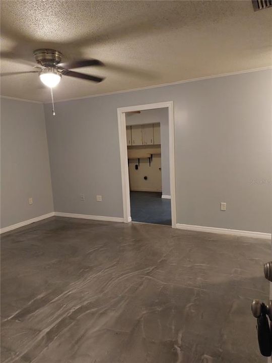 For Rent: $1,350 (2 beds, 1 baths, 821 Square Feet)