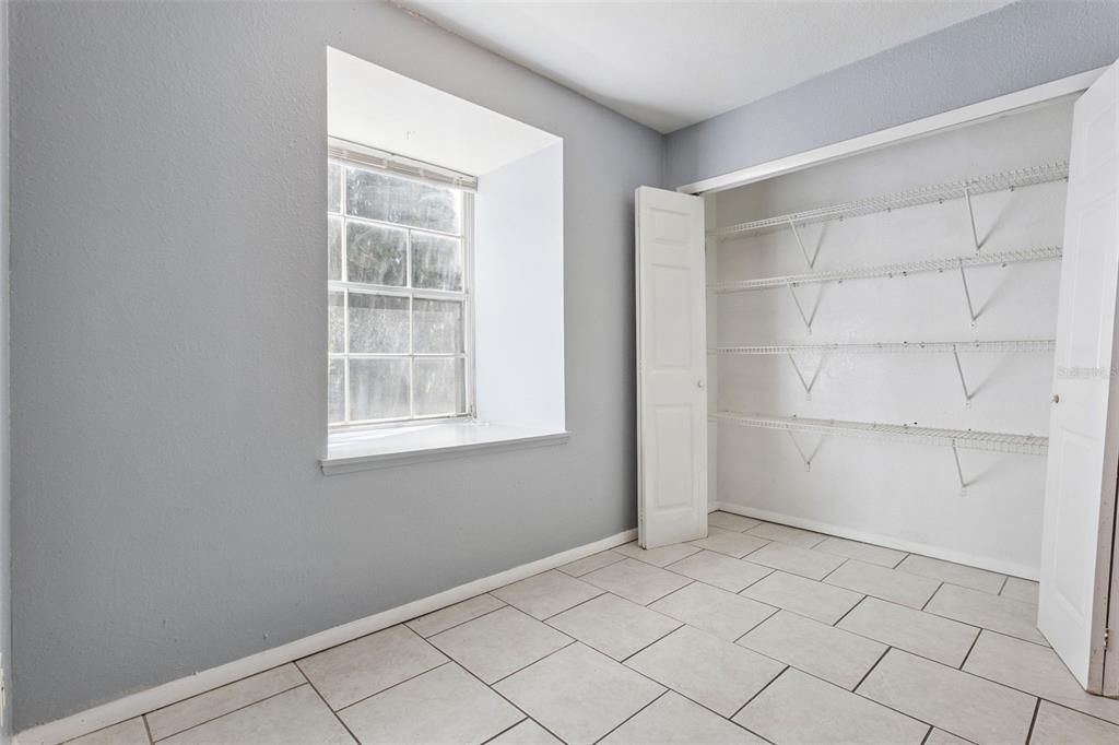 For Sale: $169,900 (3 beds, 2 baths, 1348 Square Feet)