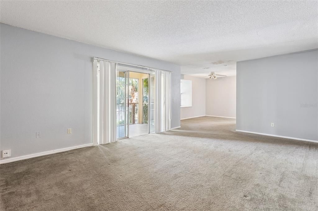 For Sale: $169,900 (3 beds, 2 baths, 1348 Square Feet)