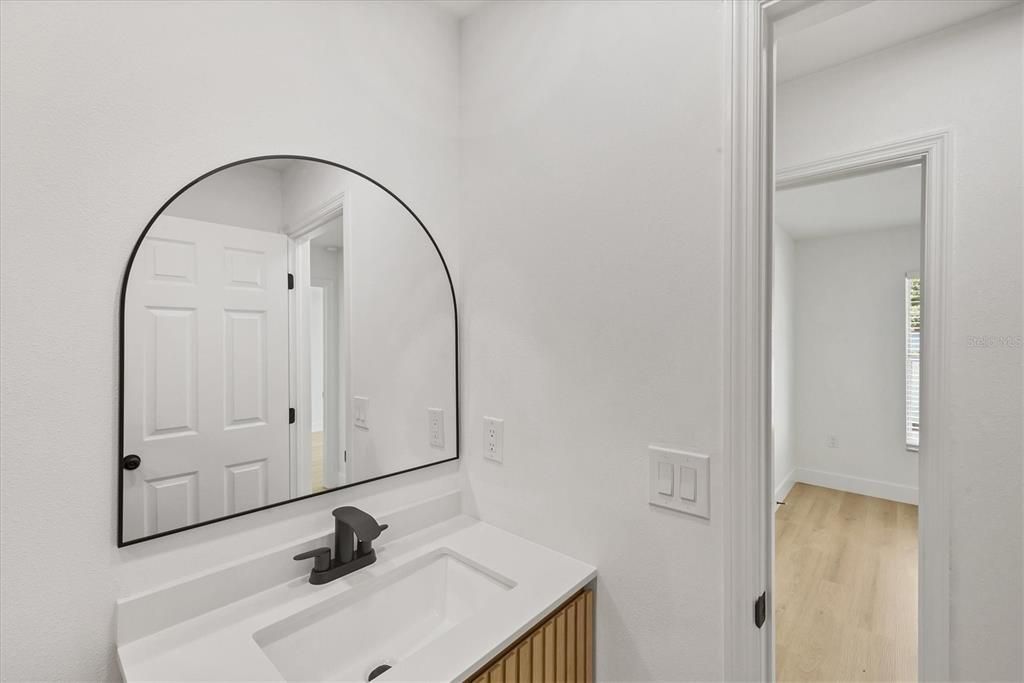 For Sale: $374,000 (3 beds, 2 baths, 1214 Square Feet)