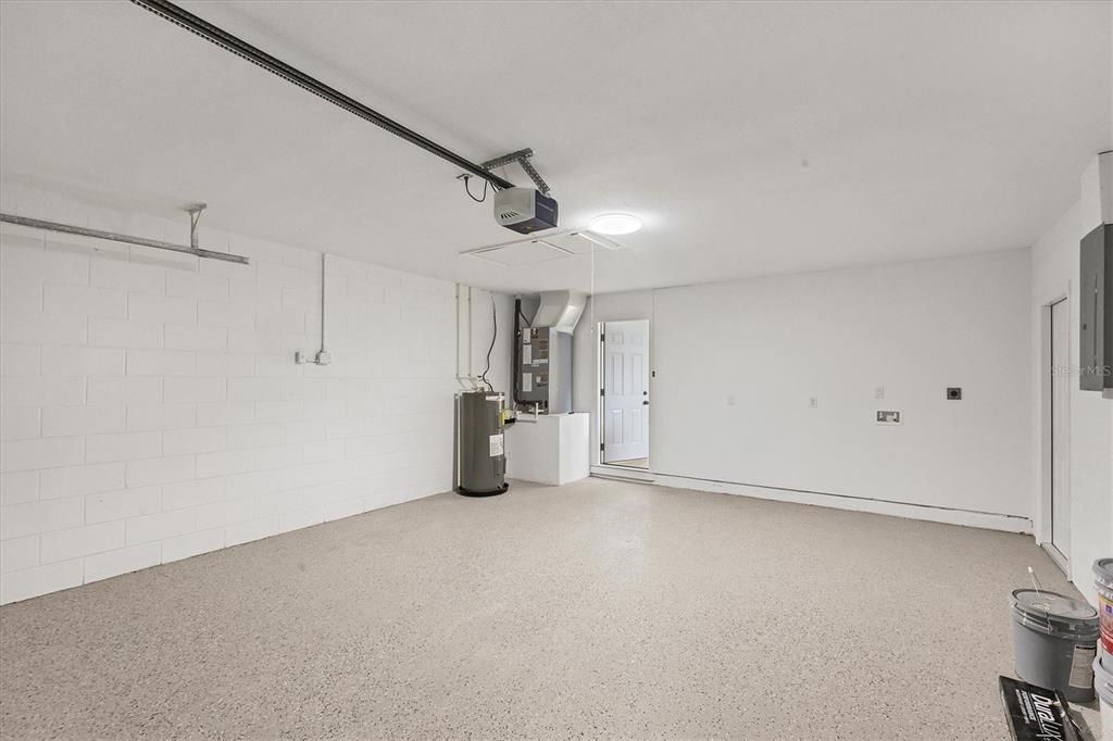 For Sale: $374,000 (3 beds, 2 baths, 1214 Square Feet)