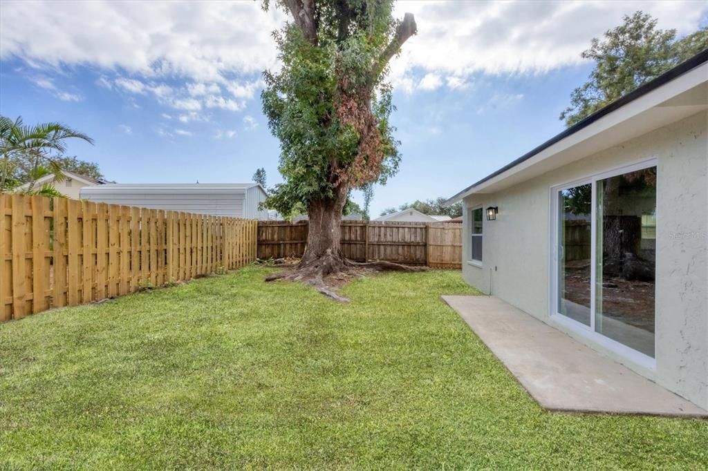 For Sale: $374,000 (3 beds, 2 baths, 1214 Square Feet)