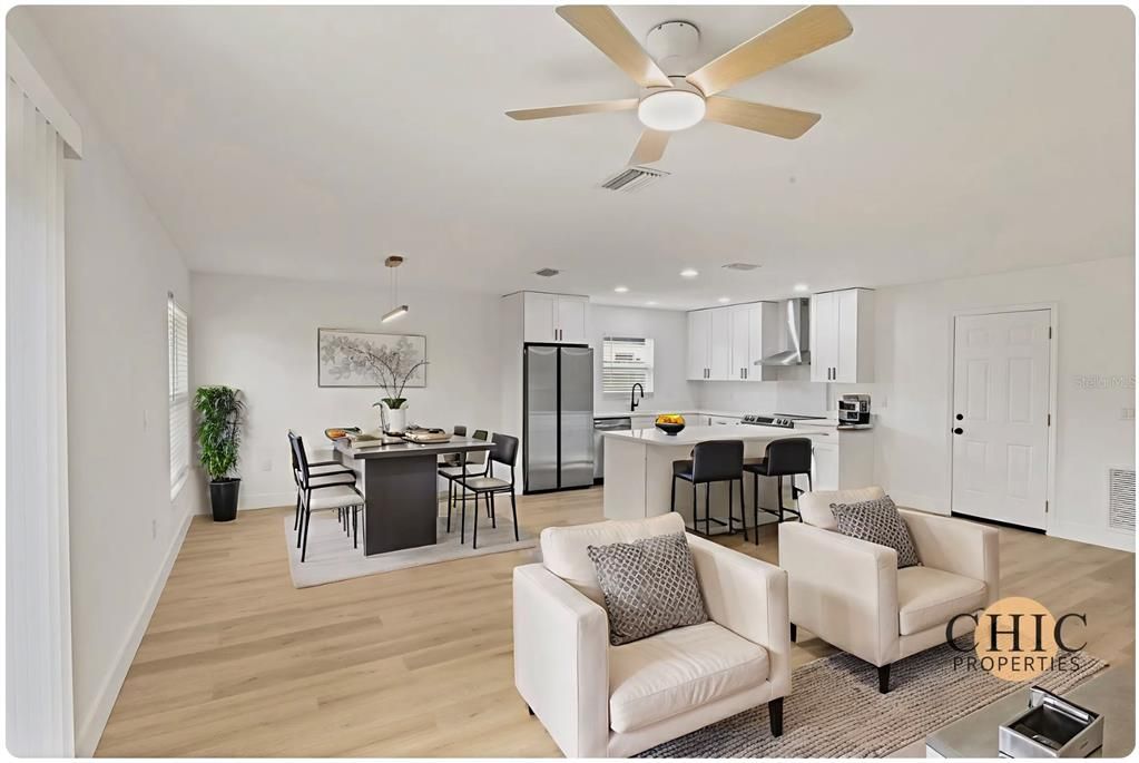 For Sale: $374,000 (3 beds, 2 baths, 1214 Square Feet)