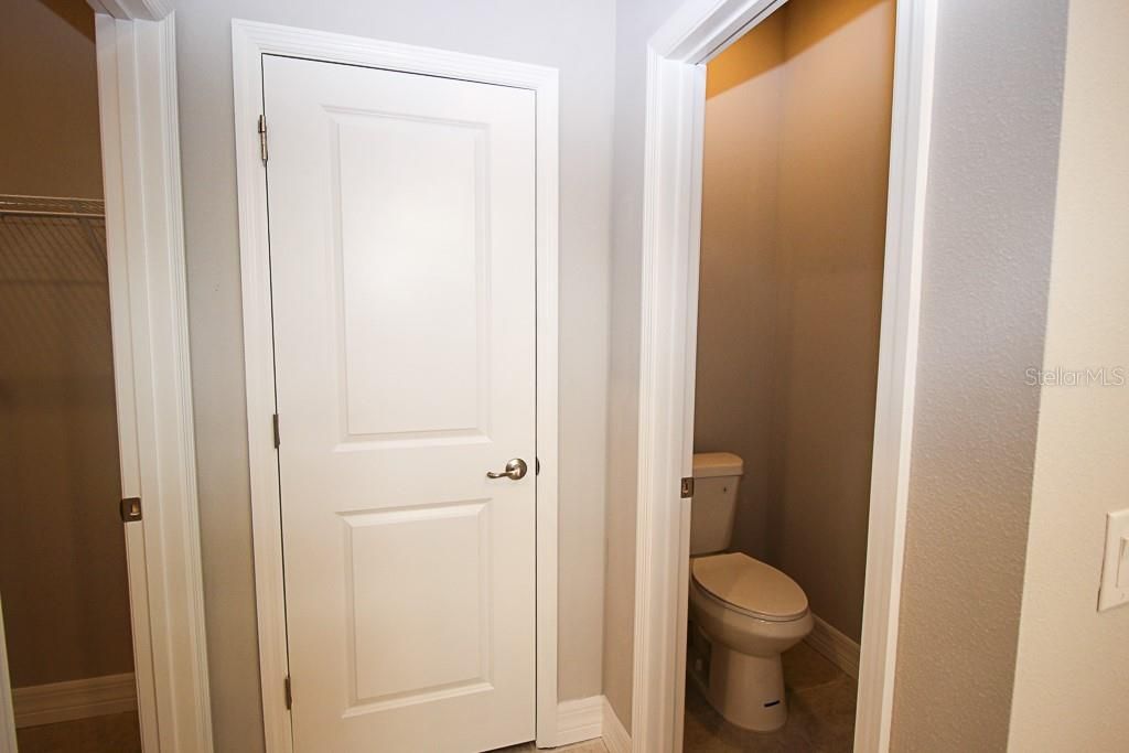 For Rent: $2,350 (4 beds, 3 baths, 2092 Square Feet)