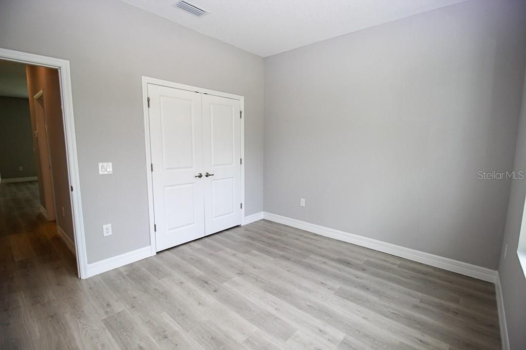 For Rent: $2,350 (4 beds, 3 baths, 2092 Square Feet)