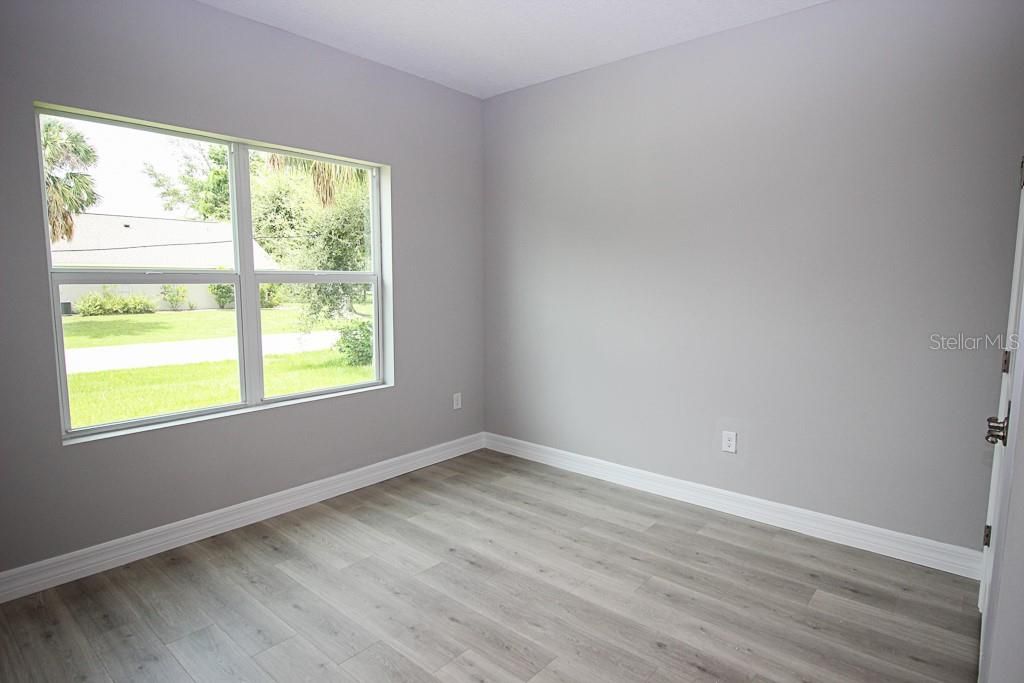 For Rent: $2,350 (4 beds, 3 baths, 2092 Square Feet)