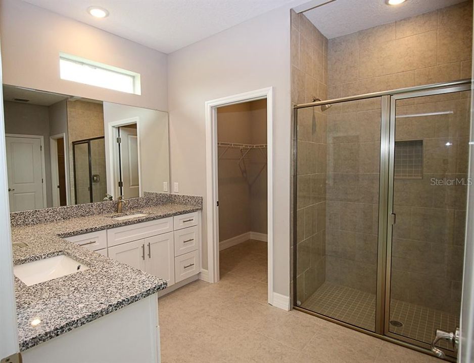 For Rent: $2,350 (4 beds, 3 baths, 2092 Square Feet)