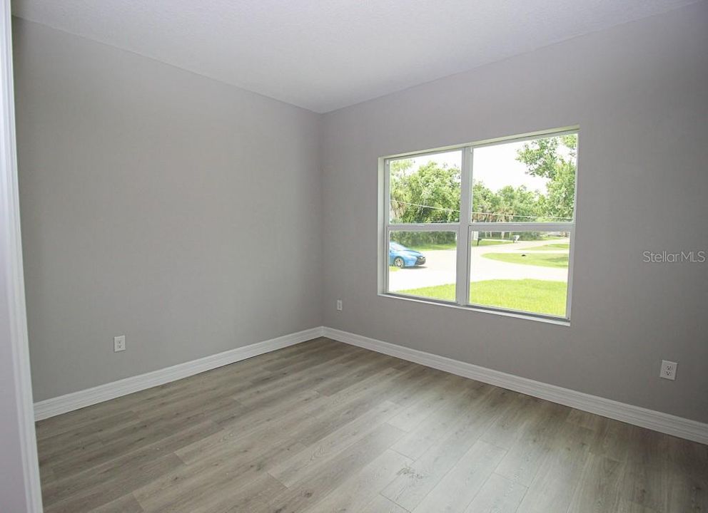 For Rent: $2,350 (4 beds, 3 baths, 2092 Square Feet)