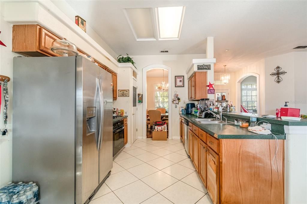 For Sale: $680,000 (4 beds, 4 baths, 2286 Square Feet)